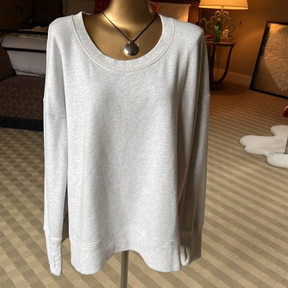 Athleta Tops - Athleta Womens Large Balance Sweatshirt light Gray Long Sleeve.